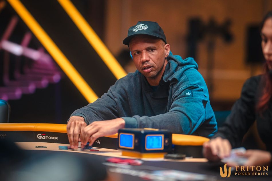 ฟิล ไอวีย์ (Phil Ivey) ตกรอบในทัวร์นาเมนต์ $250,000 WSOP ด้วยมือสุดเซอร์ไพรส์