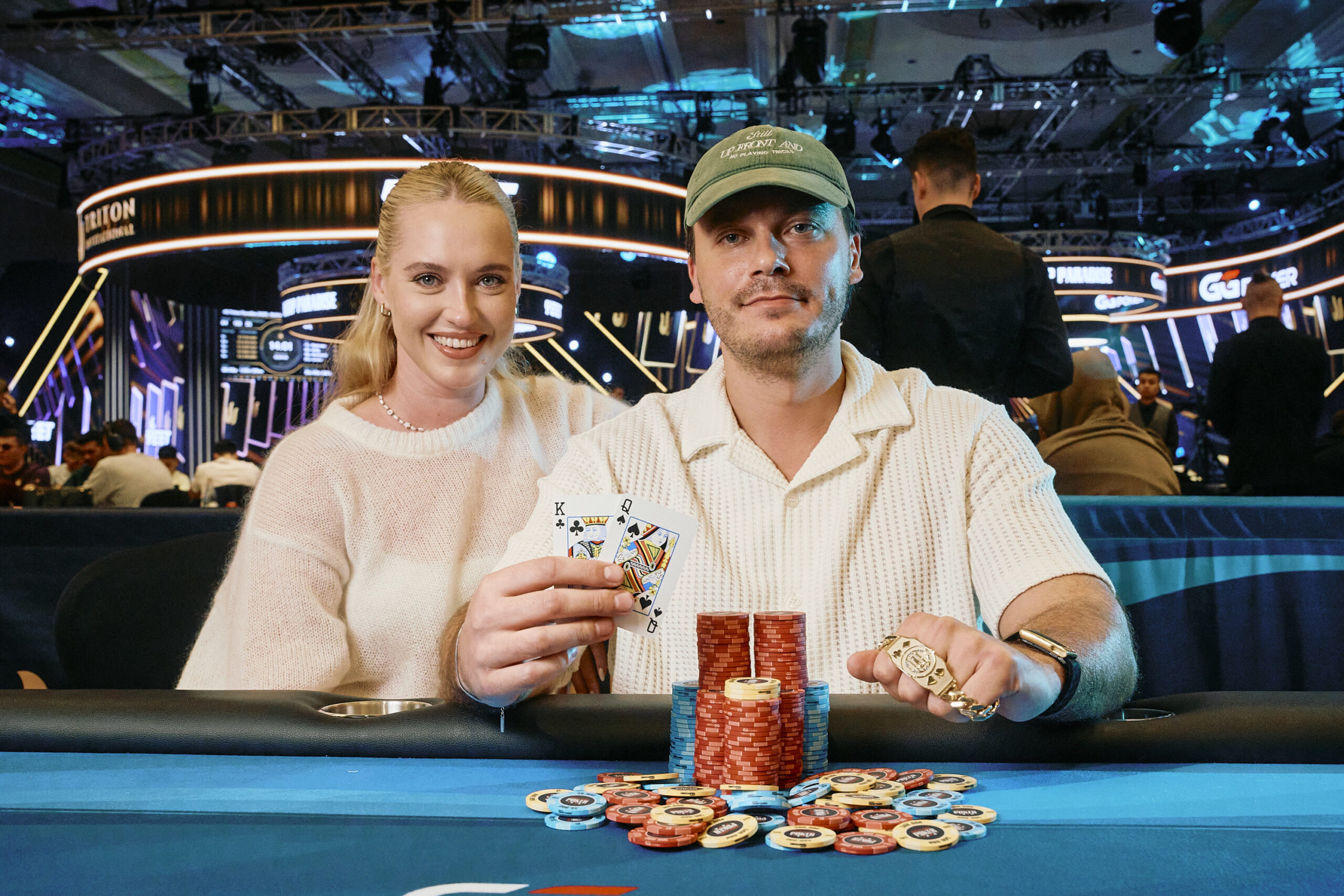 Rokas Asipauskas ป้องกันแชมป์ไม่ให้ Alex Keating ได้รับสร้อยข้อมือที่สองใน WSOP Paradise