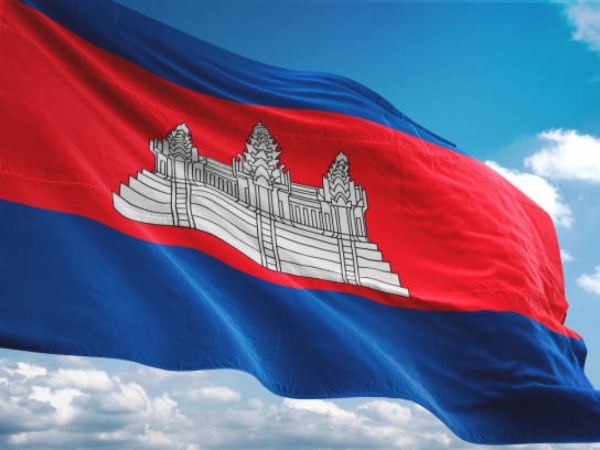 การตรวจสอบเสื้อแจ็กเก็ตทีมกัมพูชาที่เอเชียนเกมส์