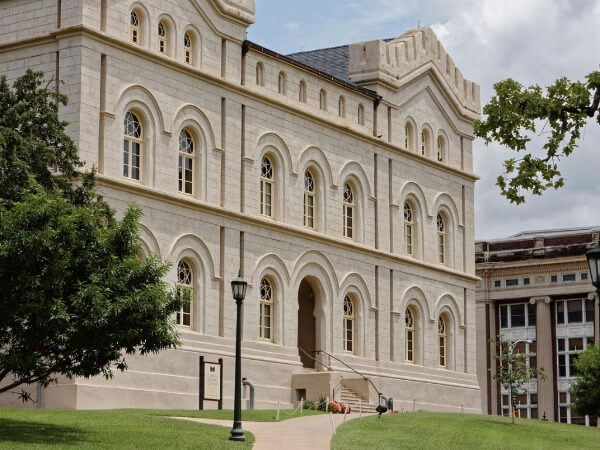 MGM ขยายโครงการส่งเสริมการพนันอย่างรับผิดชอบและสุขภาพการเงินในมหาวิทยาลัยมาเก๊า