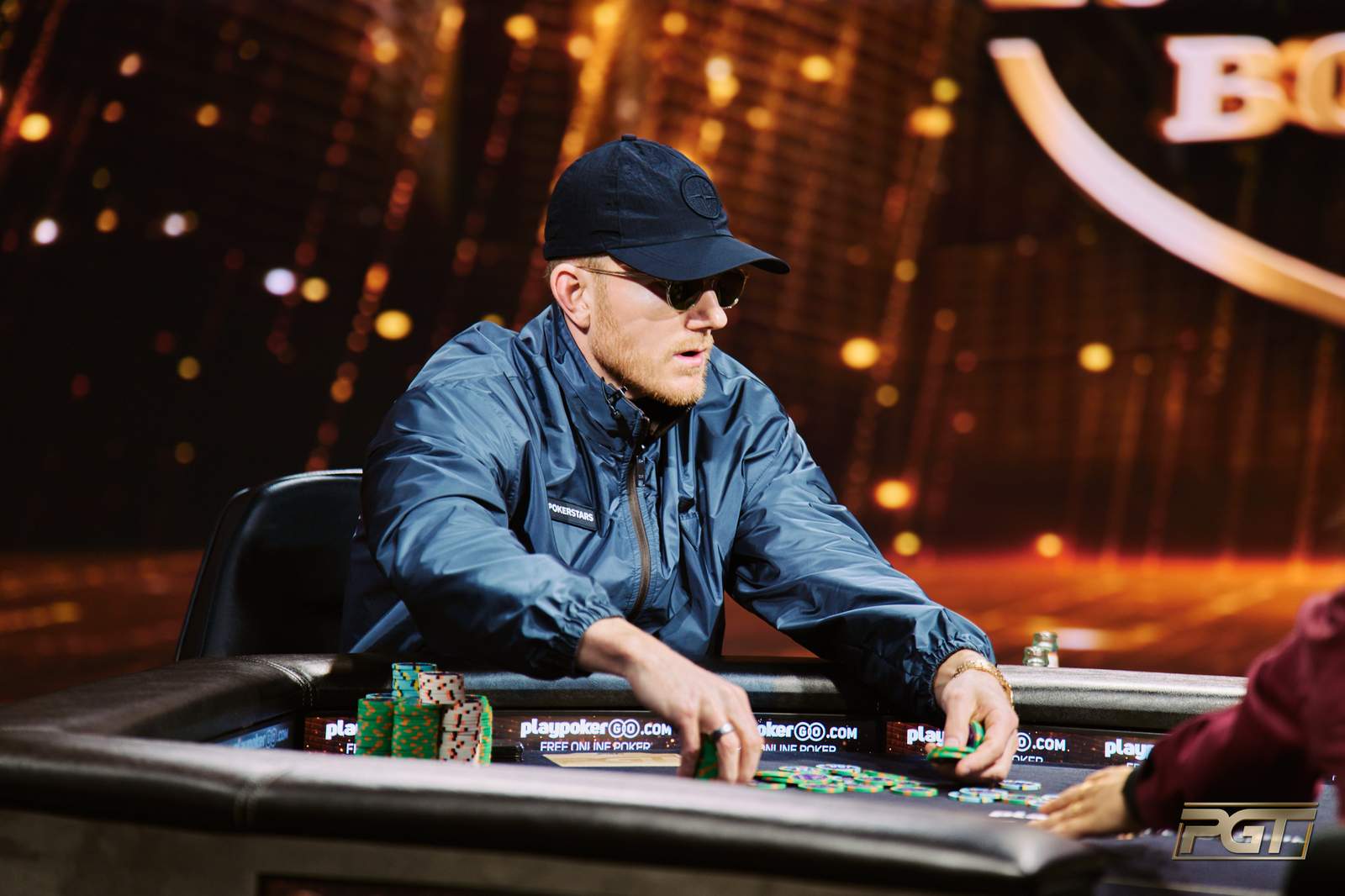 สามครั้งโชคร้ายพลิกเกม Jason Koon ในแมตช์ Heads-Up ระดับตำนานที่ 100K SHRB