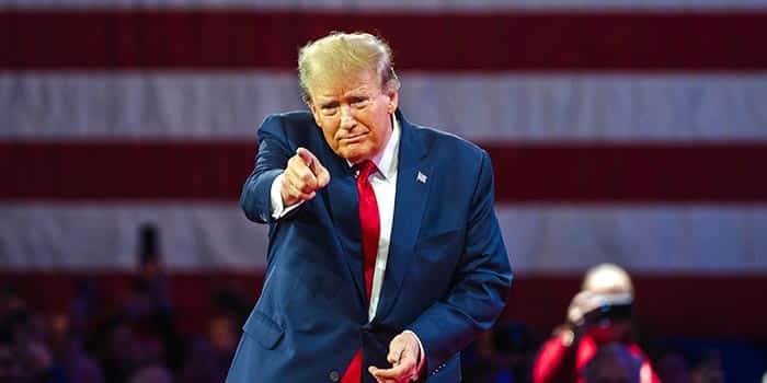 ทรัมป์ (Donald Trump) แย้มอาจพิจารณายกเลิกภาษีรายได้จากการชนะพนัน