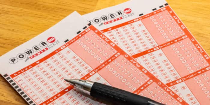 Powerball แจ็กพอตพุ่งแตะระดับใหม่ก่อนจับรางวัลวันจันทร์