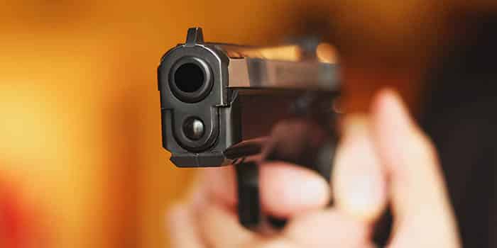 เหตุยิงกันใกล้ Horseshoe Casino สร้างความกังวลก่อนเกมฟุตบอล Army-Navy