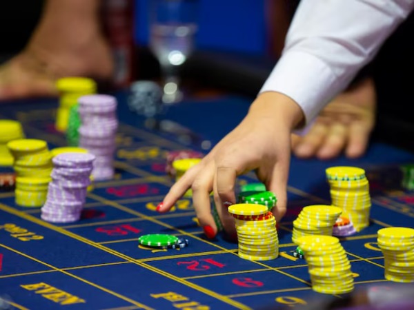 การลดลงเล็กน้อยของรายงานธุรกรรมต้องสงสัยจากผู้ประกอบการคาสิโนมาเก๊าในปี 2025