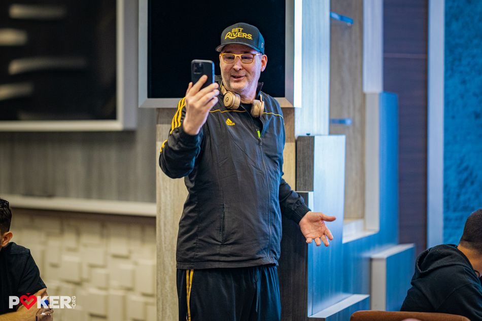 ฟีล เฮลมุธ (Phil Hellmuth) โชว์ฟอร์มร้อนแรง คว้าตำแหน่งโต๊ะสุดท้ายครั้งที่สองใน 3 วัน