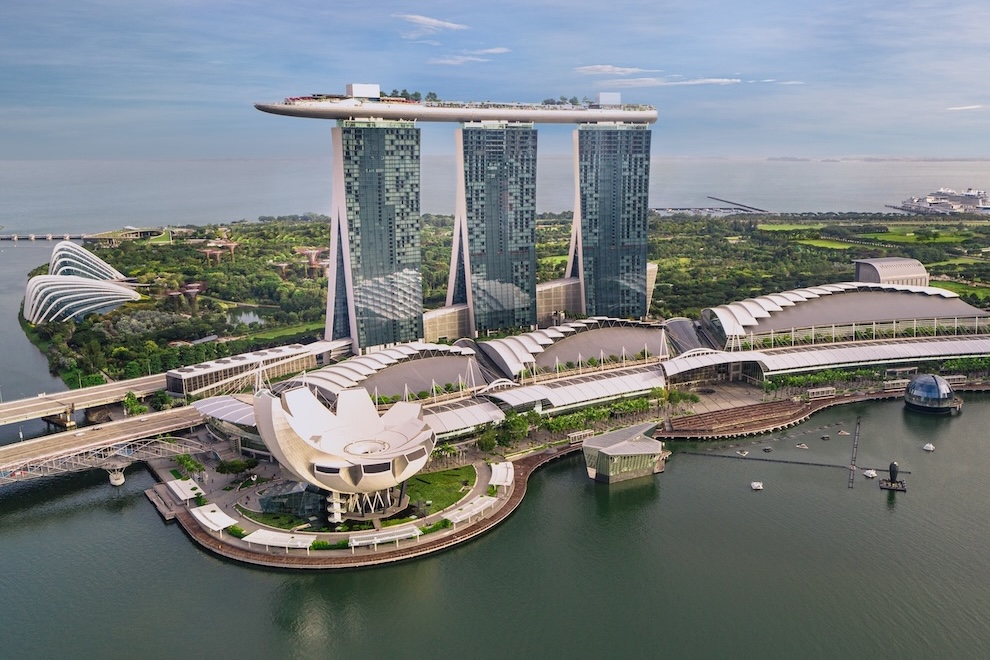 LVS ส่องแสงนำหน้าธุรกิจคาสิโนในสิงคโปร์ แต่ผู้ประกอบการในมาเก๊าประสบแรงกดดันจากต้นทุน