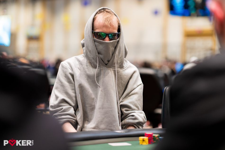 กฎใหม่ห้ามใส่หน้ากากและแว่นกันแดดที่ Onyx High Roller Series