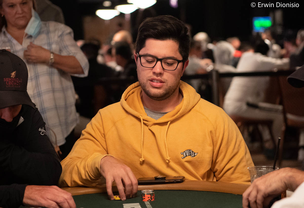 Poker Vlogger Mariano พลิกเกมชนะไพ่คู่เอซในเดิมพัน All-in สุดระทึก