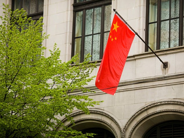 แรงเตือนจากสถานทูตจีนในสิงคโปร์: การพนันทำลายชีวิตไม่อาจย้อนกลับได้