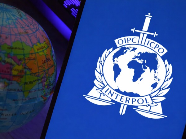 อินเทอร์โปลออกหมายแดงจับกุม “Charlie Ang” เจ้าพ่อพนันฟิลิปปินส์ หลังเกี่ยวข้องคนหาย 34 ราย