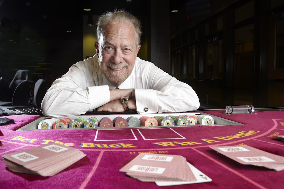 การไว้อาลัยจากวงการเกมหลังการเสียชีวิตของอดีตซีอีโอ Shuffle Master มาร์ก โยเซลอฟ (Mark Yoseloff)