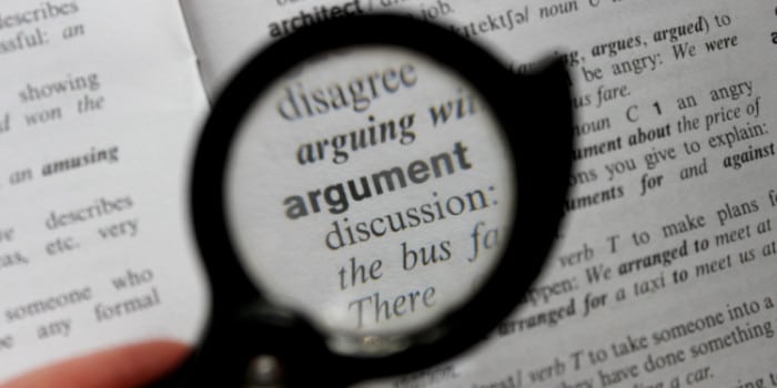 การโต้เถียงเรื่องการอนุญาตเล่นคาสิโนออนไลน์ในแมสซาชูเซตส์บานปลาย