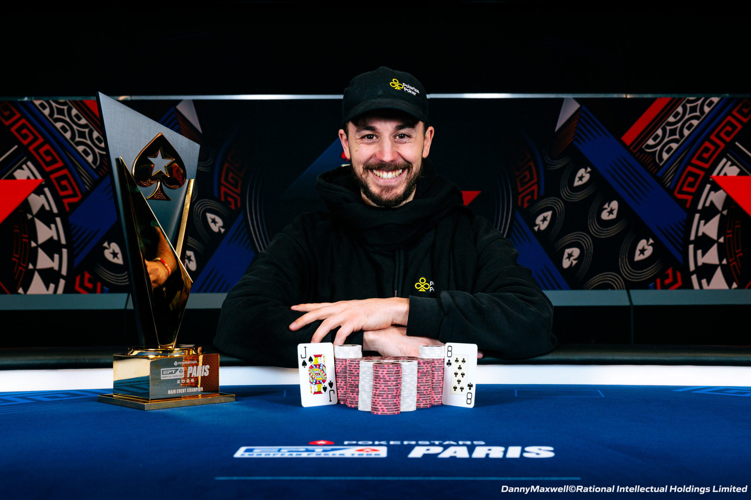 เฮทเตอร์แห่งปี? Jorge Abreu ครองแชมป์โต๊ะสุดท้าย EPT Paris Main Event